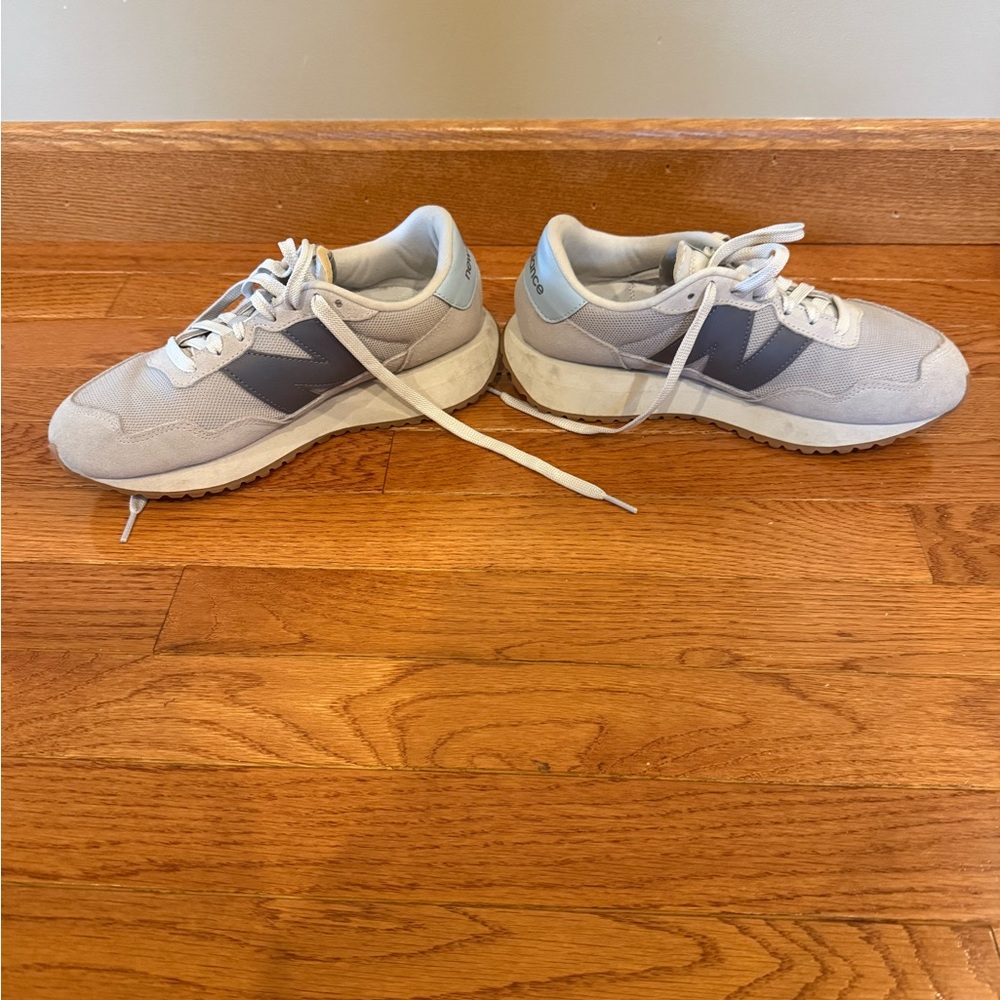 New Balance Women’s Gray Sneakers - Picture 1 of 4